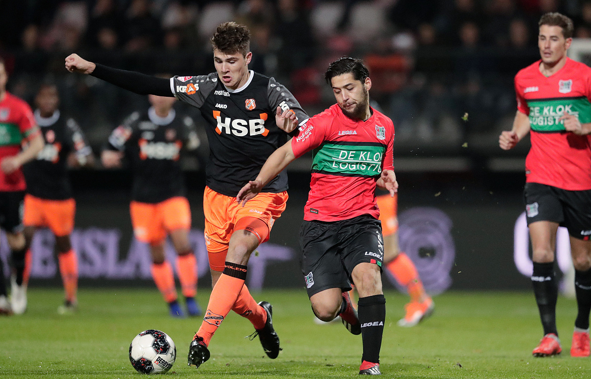 守和快速反 守和快速反