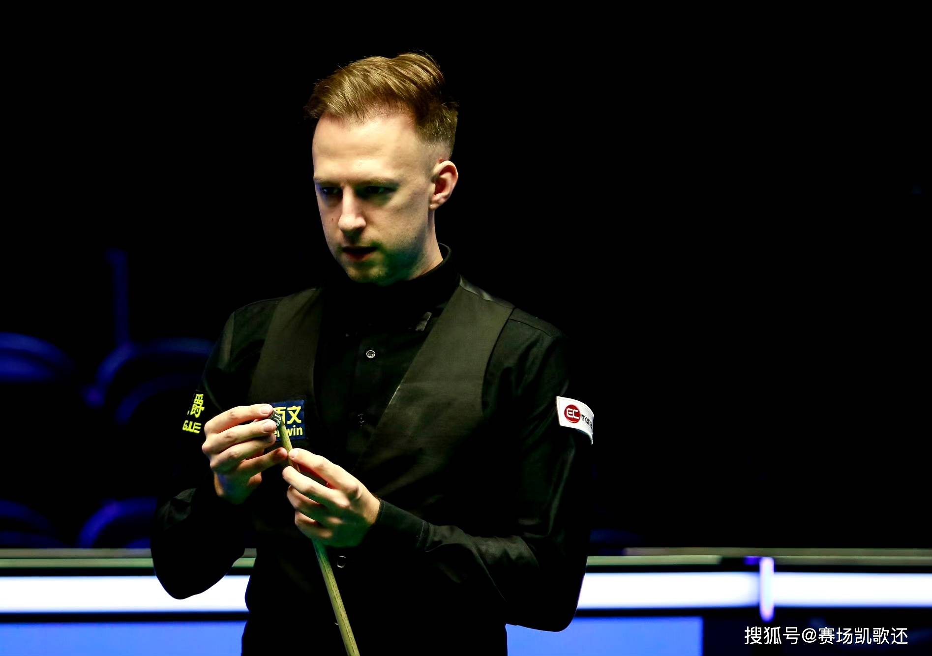 定位球中的 定位球中的